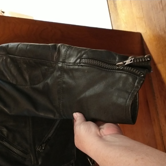 Unisex Vintage 70's Motorcycle Leather Riding Jacket - Pre-owned - Picture 4 of 16